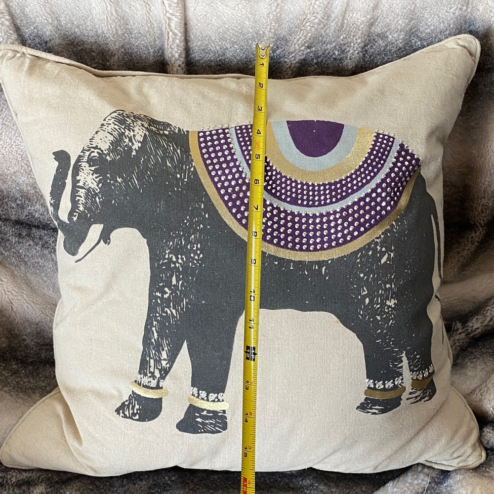 Lucky Raised Trunk Elephant Studded Linen Cotton Pillow